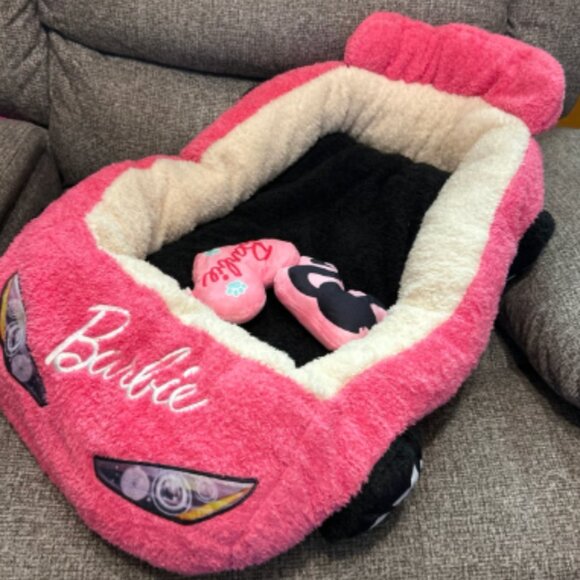 Barbie Plush Pink Car Pet Bed for Dogs and Cats like new - Picture 1 of 6